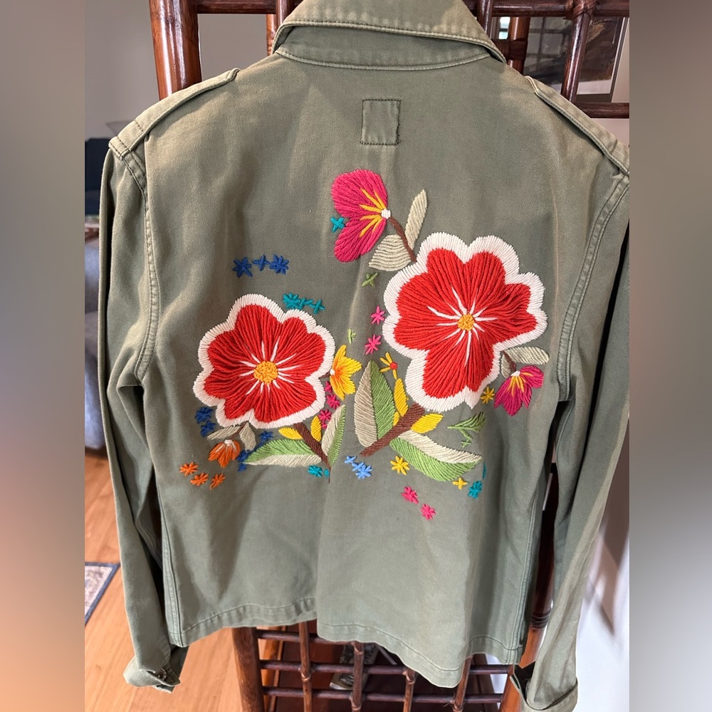 Lucky Brand Embroidered Military Style Jacket <Size Small>